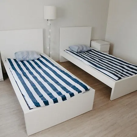 Vesiroos - Free Parking 派尔努