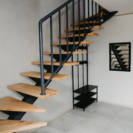 Vesiroos - Free Parking Apartman