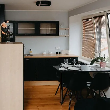 Vesiroos - Free Parking