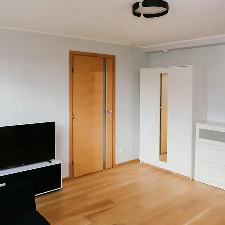 Vesiroos - Free Parking * 派尔努