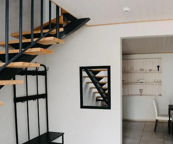 Vesiroos - Free Parking *