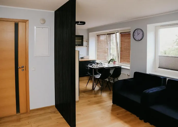 Vesiroos - Free Parking * Παρνού